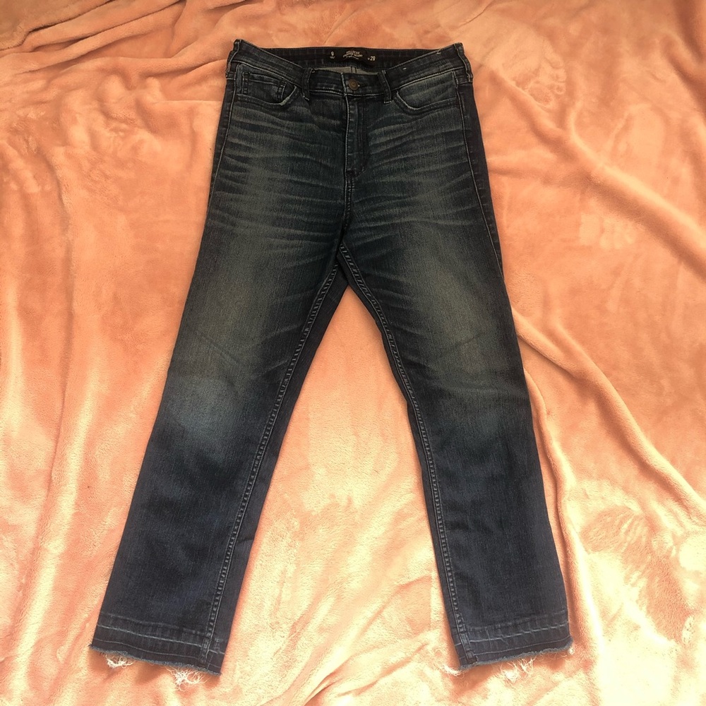 Hollister cropped skinny high rise jeans (size9)